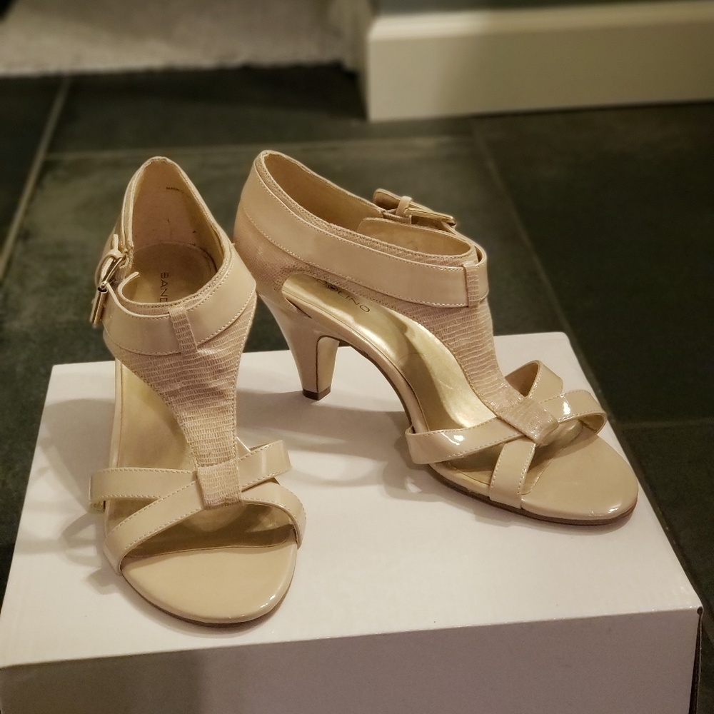 Bandolino Dreamer heels